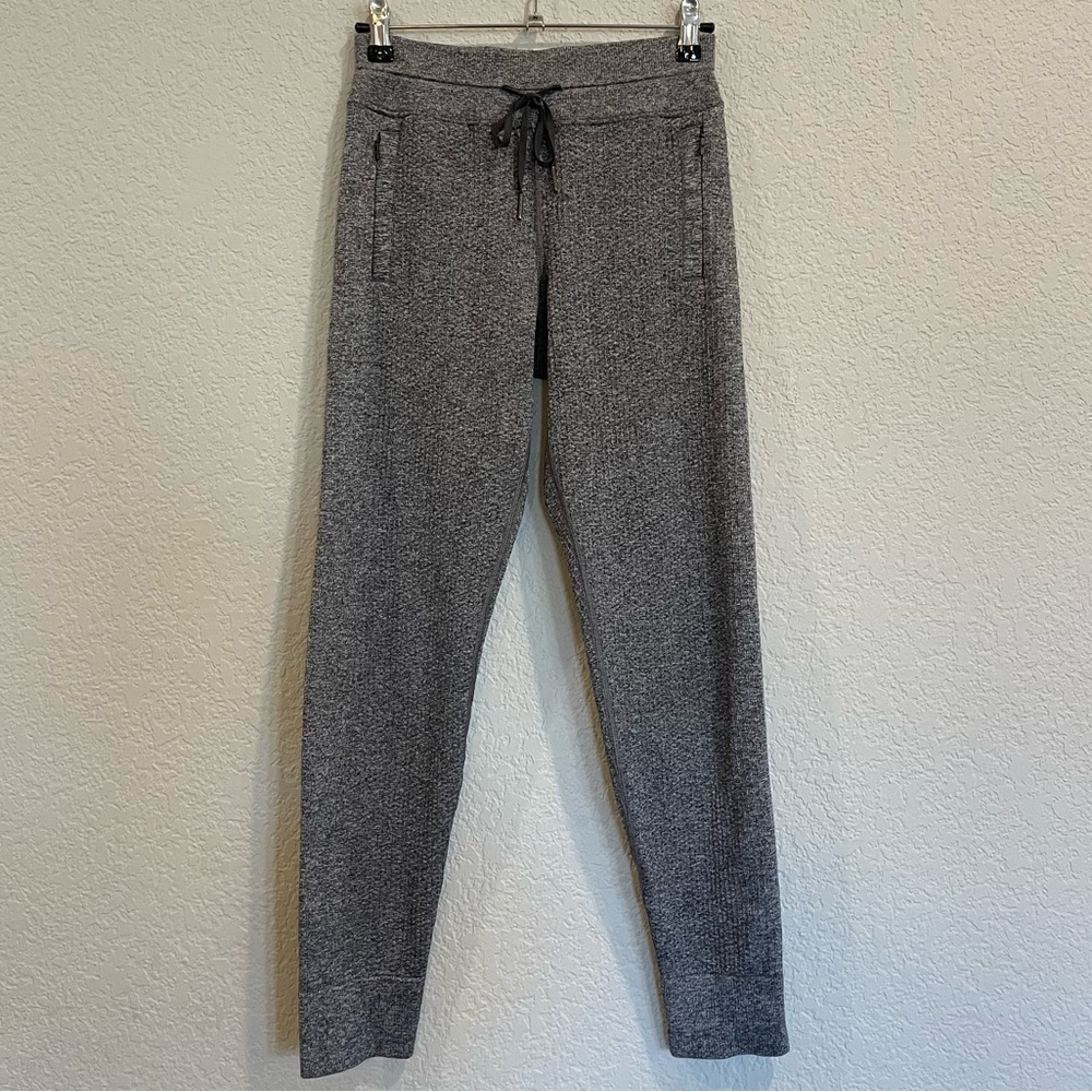 Lululemon Engineered Warmth Jogger - Graphite Grey - Merino Wool - Size 2 - Picture 6 of 10